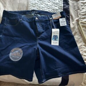 24/7 Comfort Apparel Blue Denim Shorts